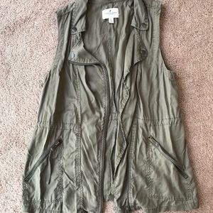 American Eagle - Forest Green Zip Up Vest